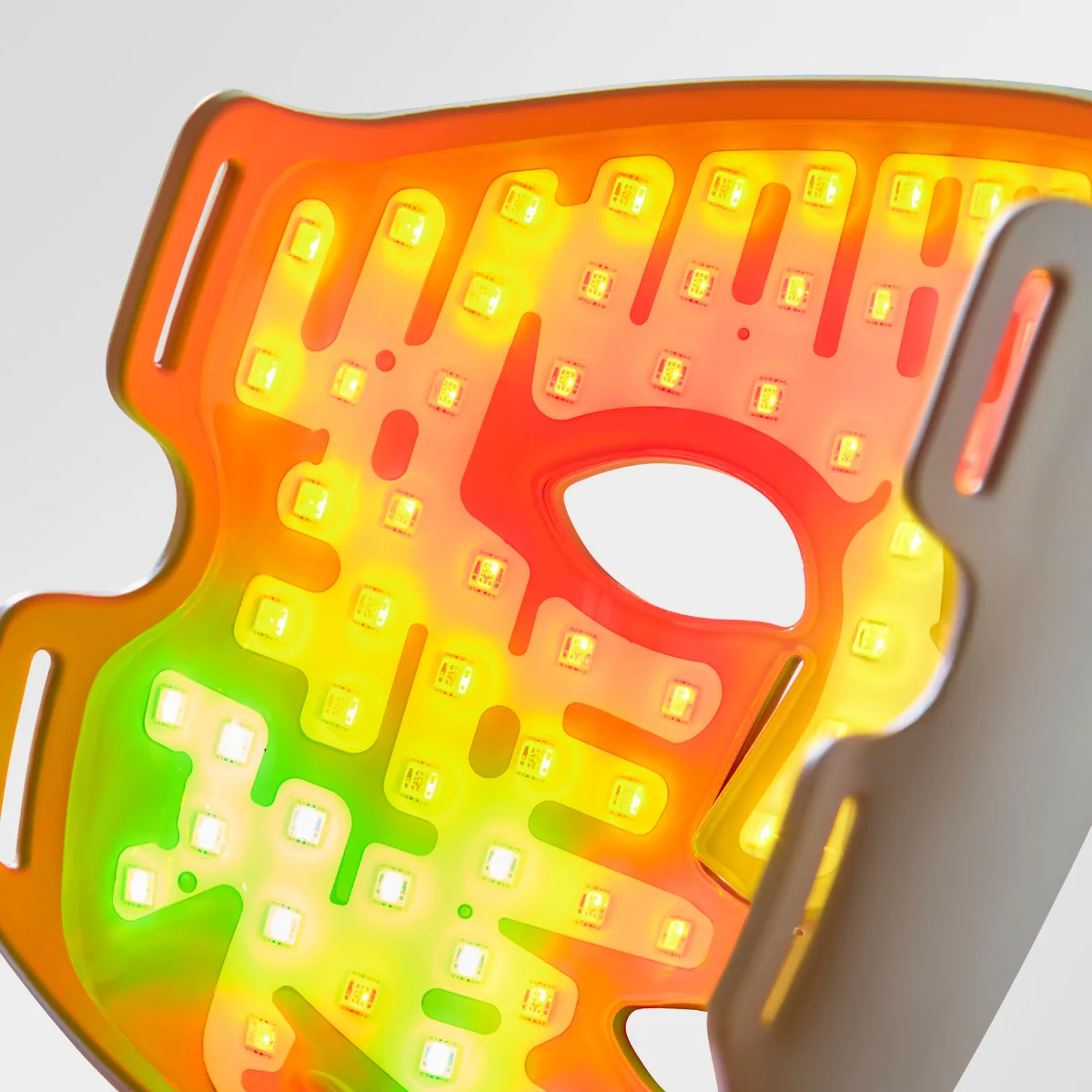 CurrentBody Skin LED Multi-Licht Therapie Maske & Hydrogel Gesichtsmasken (10 Stück) - Image 3